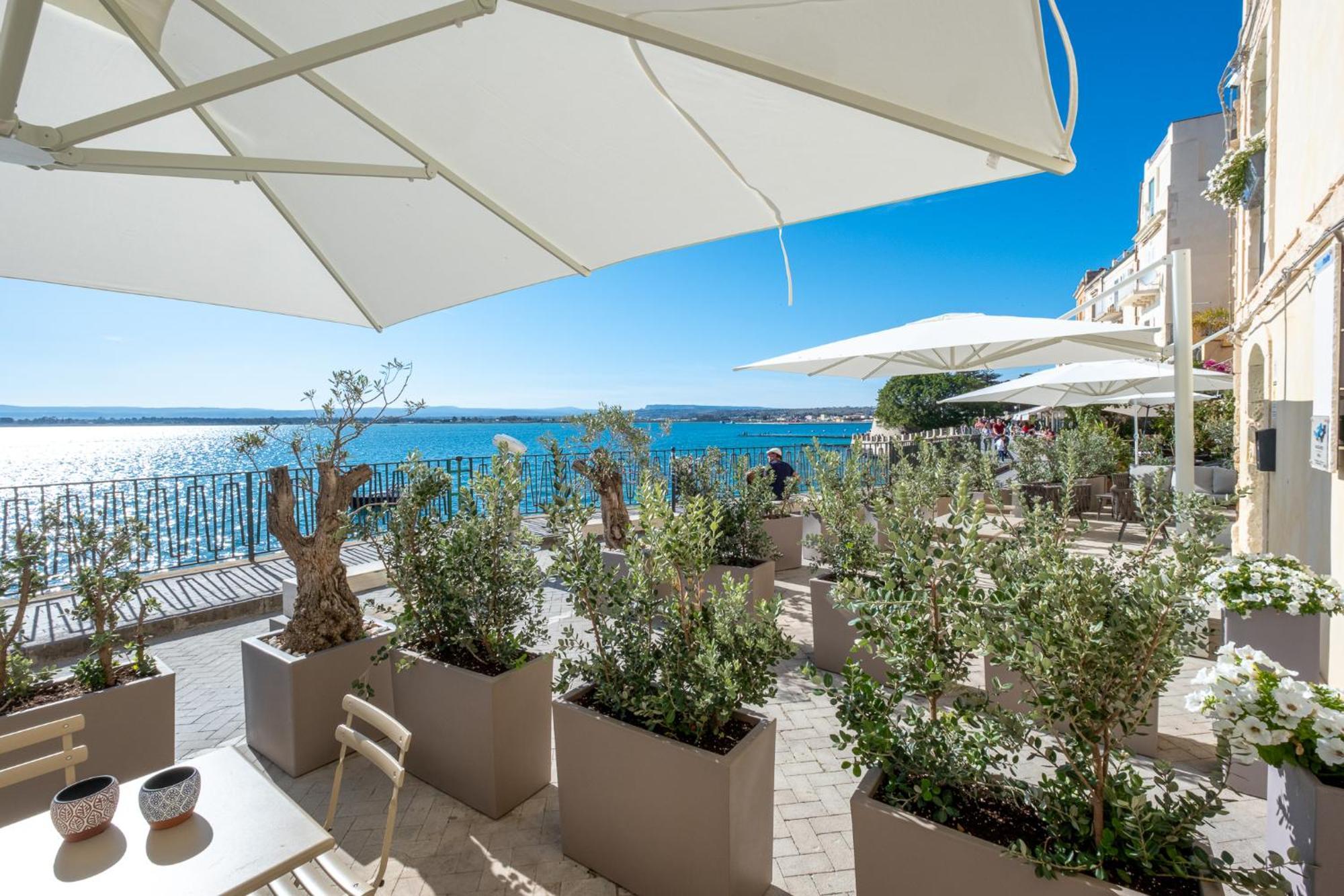 Palazzo Alfeo Apartahotel 4*
